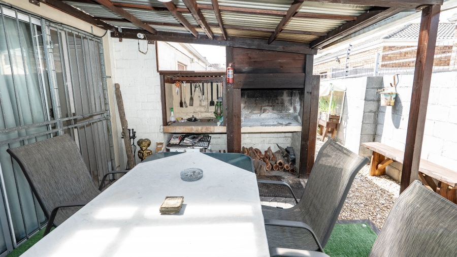 3 Bedroom Property for Sale in Turtle Creek Western Cape